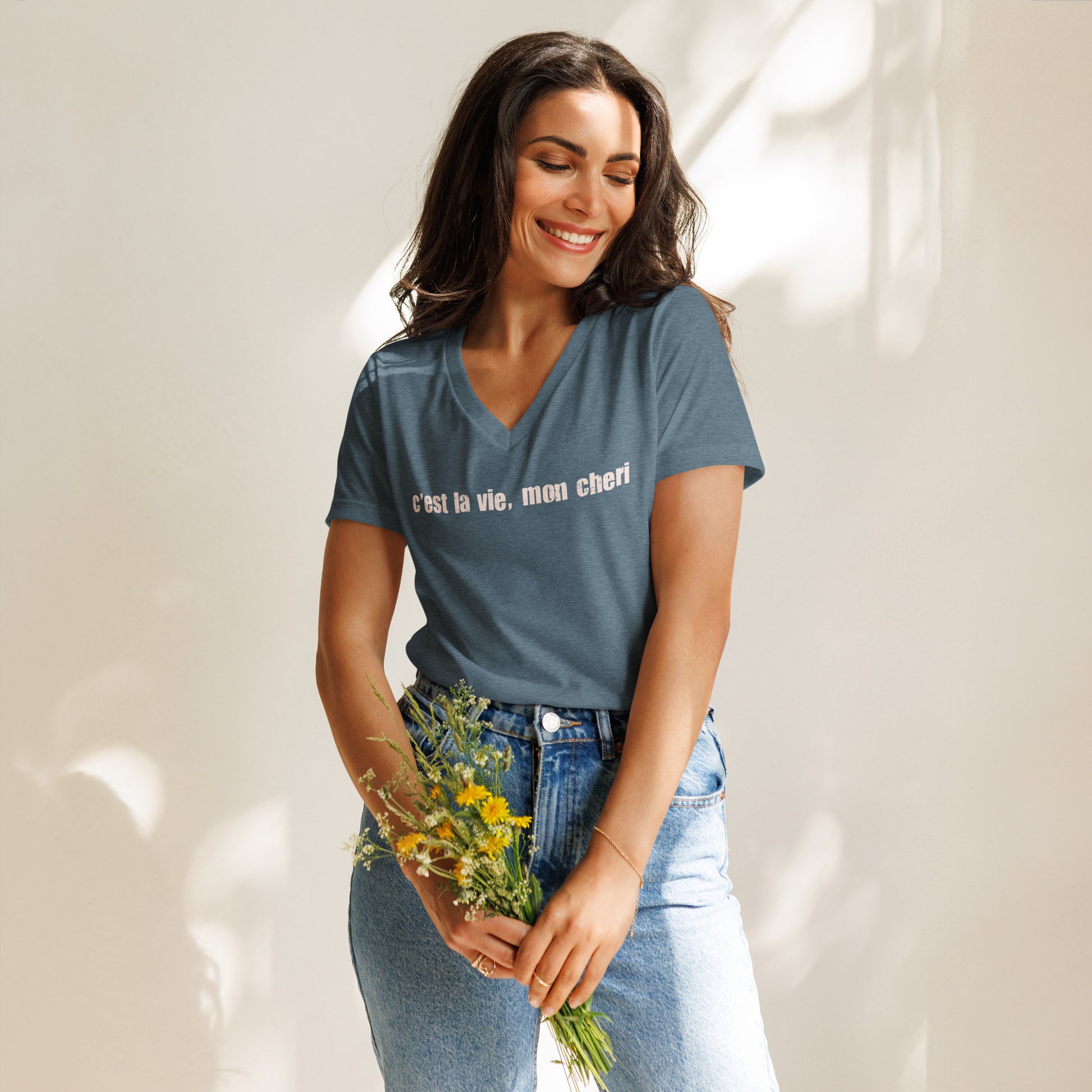 C'est La Vie Women’s relaxed v-neck t-shirt Heather Slate